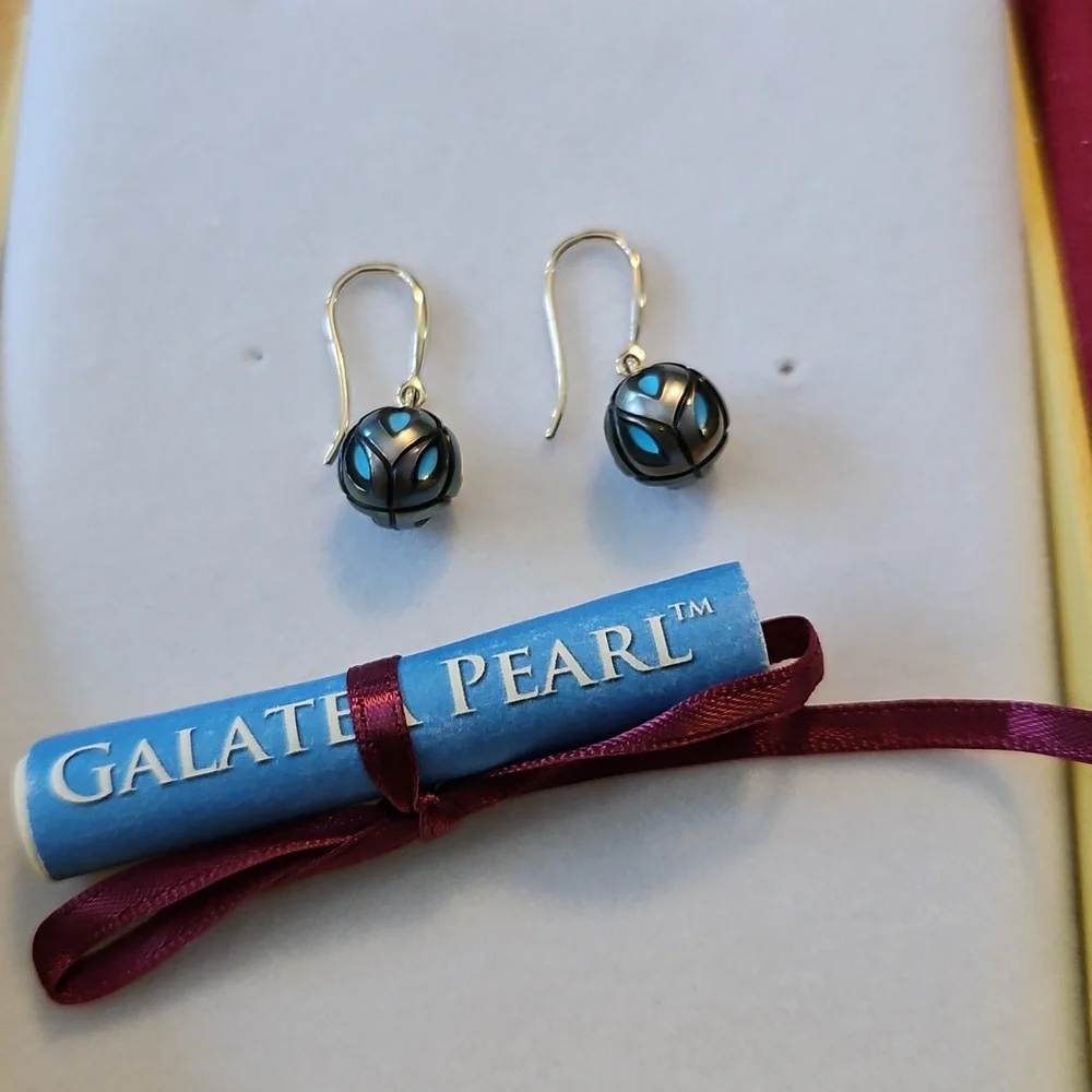 Galatea Black Pearl Earrings - Picture 2 of 3